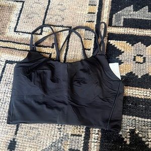 Lulu lemon sports bra size 4 in black worn once